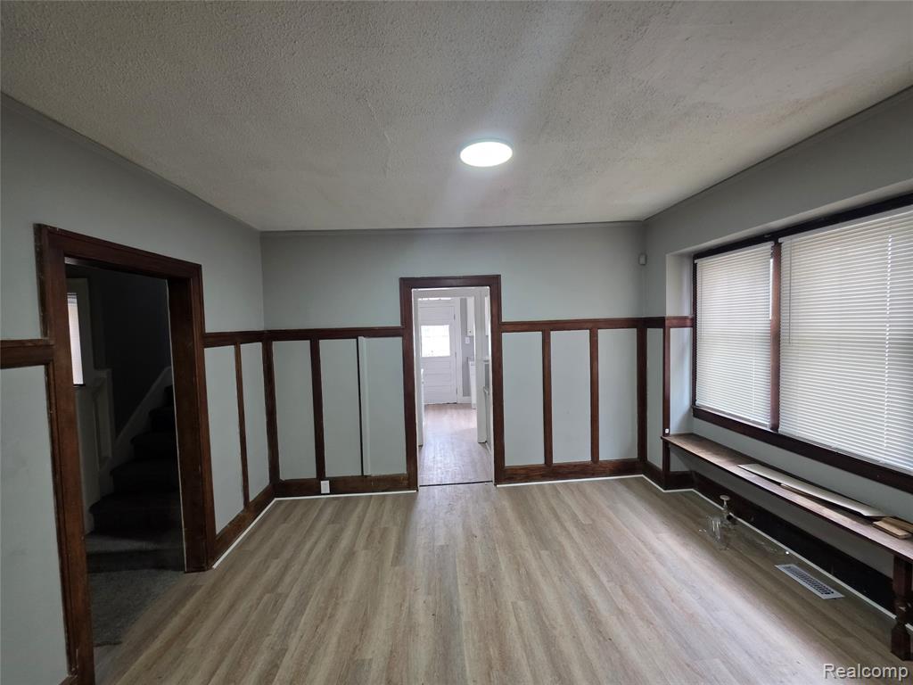4258 Seneca Street, Detroit, MI 48214 — Photo 4