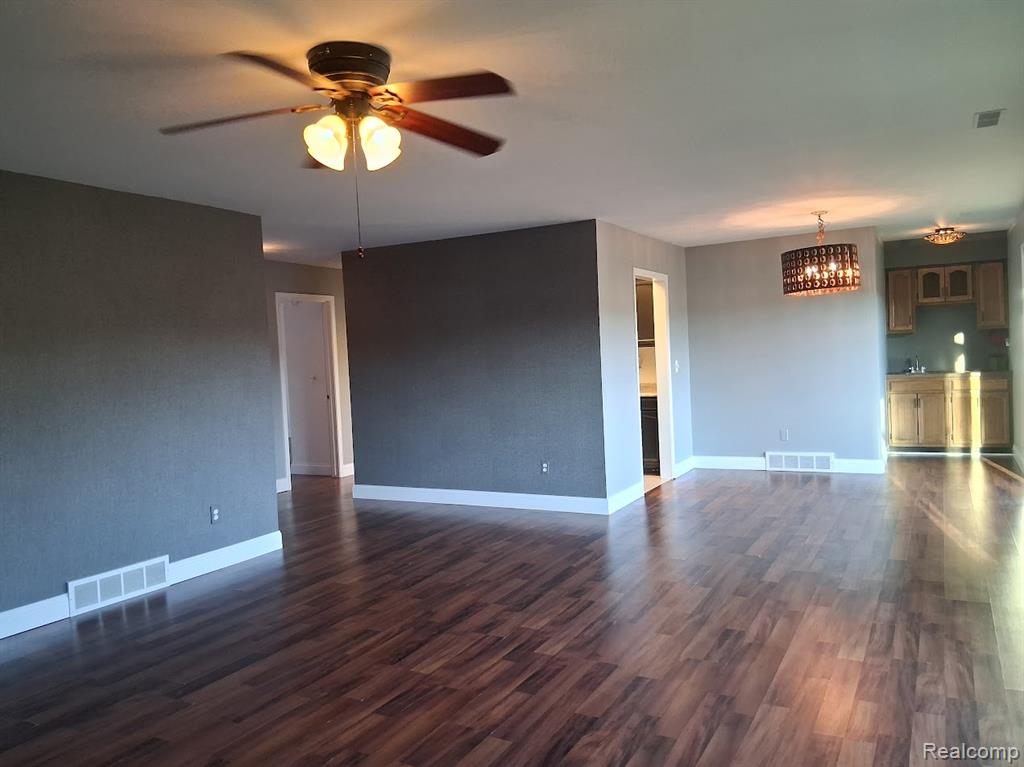 8504 Pepper Ridge Drive, Grand Blanc, MI 48439 — Photo 15