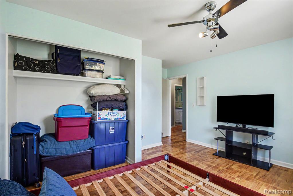 6156 Trenton Drive, Flint, MI 48532 — Photo 17
