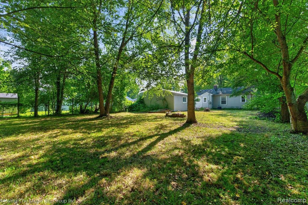 21847 Fenster Street, Belleville, MI 48111 — Photo 28
