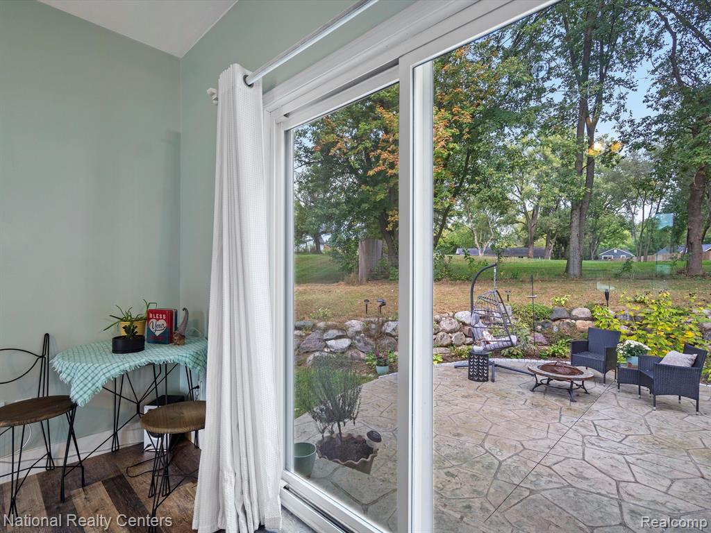 628 EVAN Court, Lake Orion, MI 48362 — Photo 13