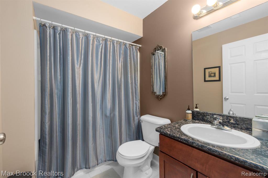 25618 PORTICO Lane, Novi, MI — Photo 16