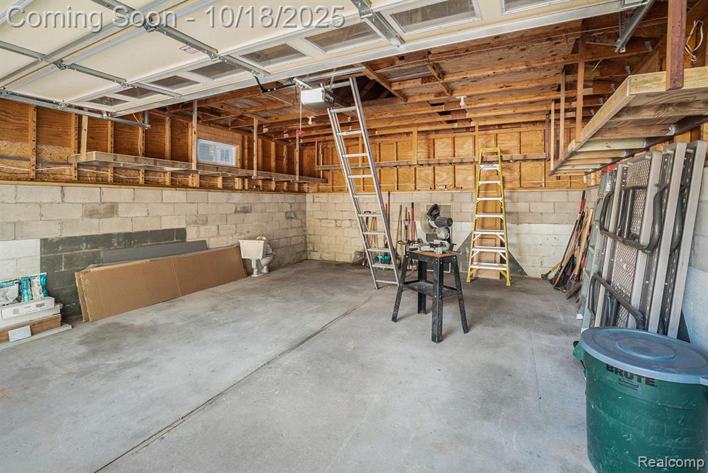 15283 Longfellow Drive, Byron, MI 48418 — Photo 28