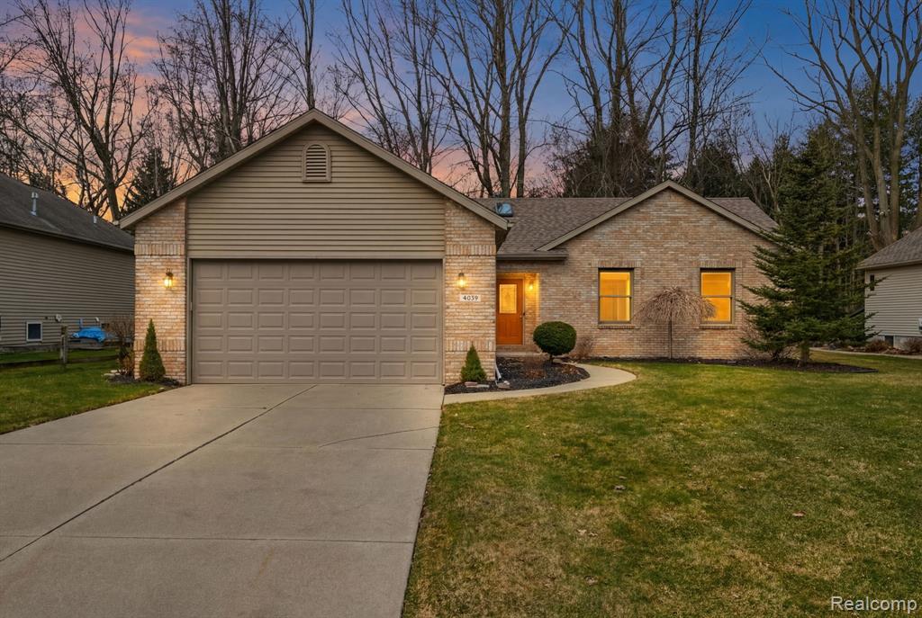 4039 Stoney Creek Drive, Fort Gratiot, MI 48059