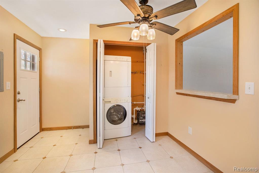 1163 FALL RIVER Road, Ypsilanti, MI 48198 — Photo 12