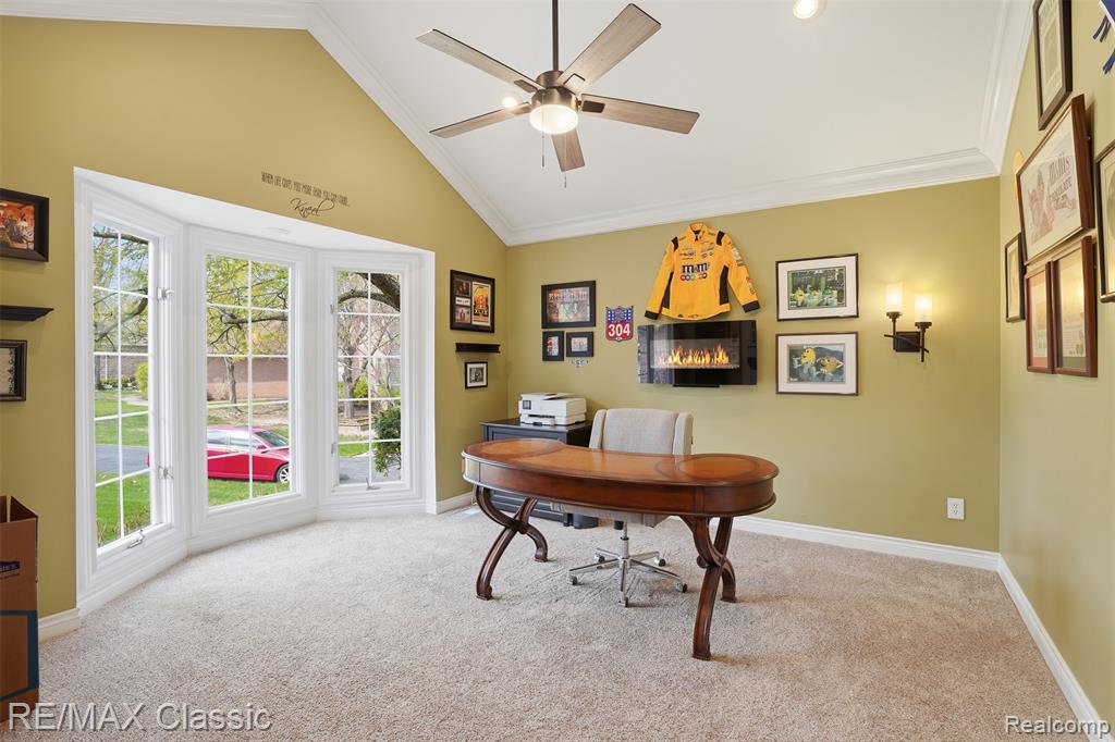 1726 Pondview Lane, Commerce Twp, MI 48382 — Photo 11