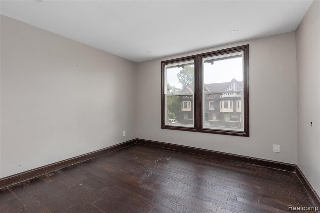 89 Hague Street, Detroit, MI 48202 — Photo 13
