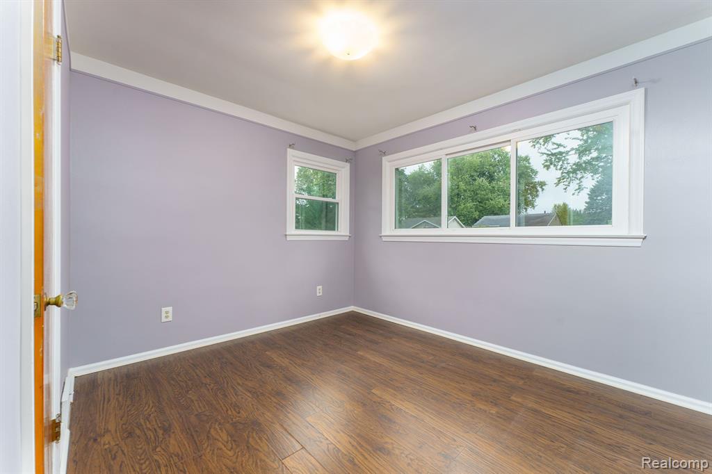 717 WHITNEY Street, Brighton, MI 48116 — Photo 12