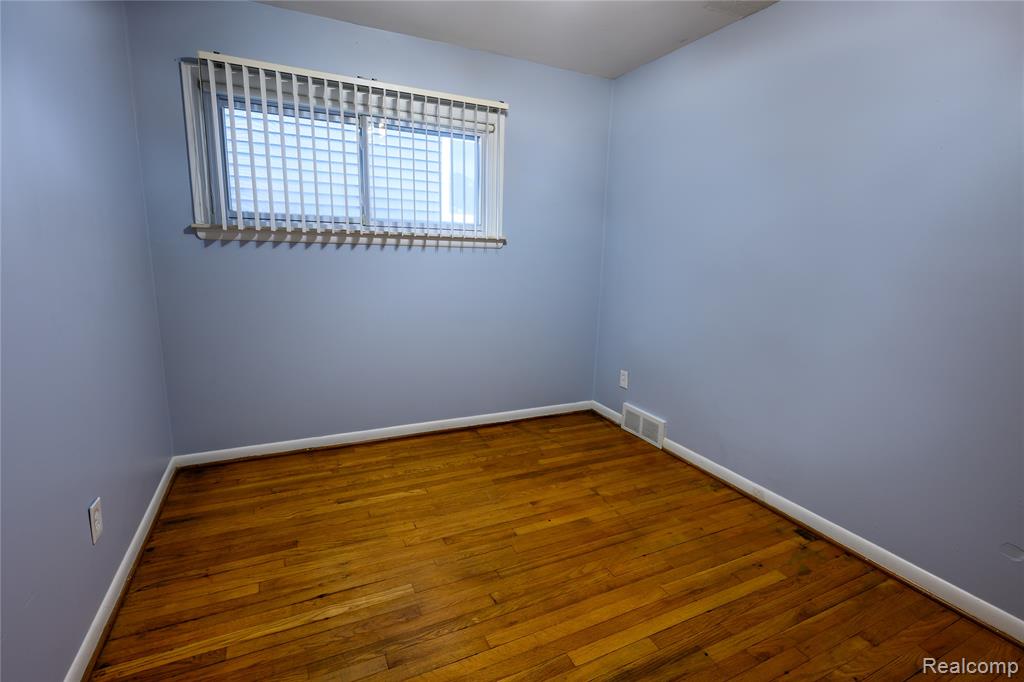 23776 Vassar Avenue, Hazel Park, MI 48030 — Photo 14