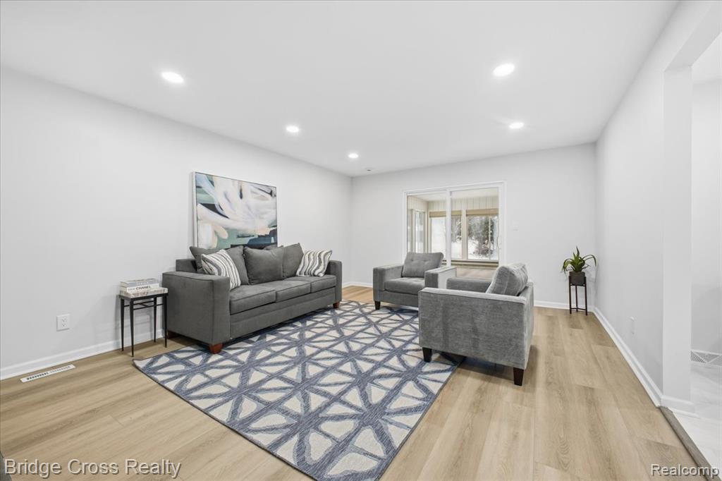 17537 Roseland Boulevard, Lathrup Village, MI 48076 — Photo 16