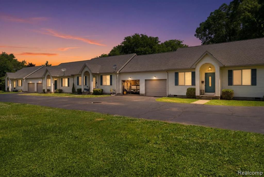 440 Robbe Avenue, Belleville, MI 48111 — front exterior
