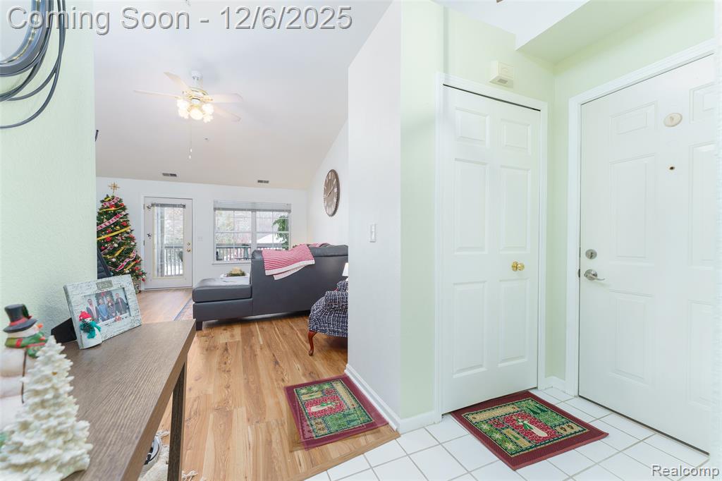 12274 Saint Andrews Way, Fenton, MI 48430 — Photo 3
