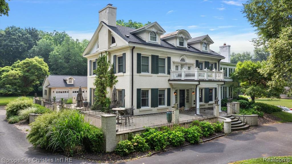 777 Kensington Lane, Bloomfield Hills, MI 48304 — front exterior