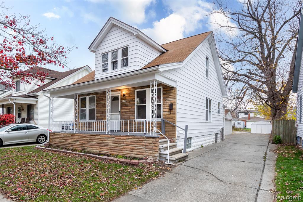8175 CENTRAL, Center Line, MI 48015 — Photo 2