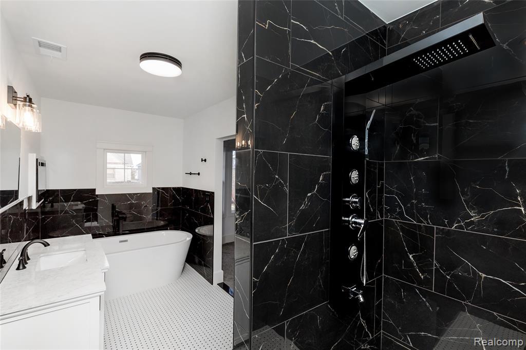 1583 Cadillac Boulevard, Detroit, MI 48214 — Photo 25