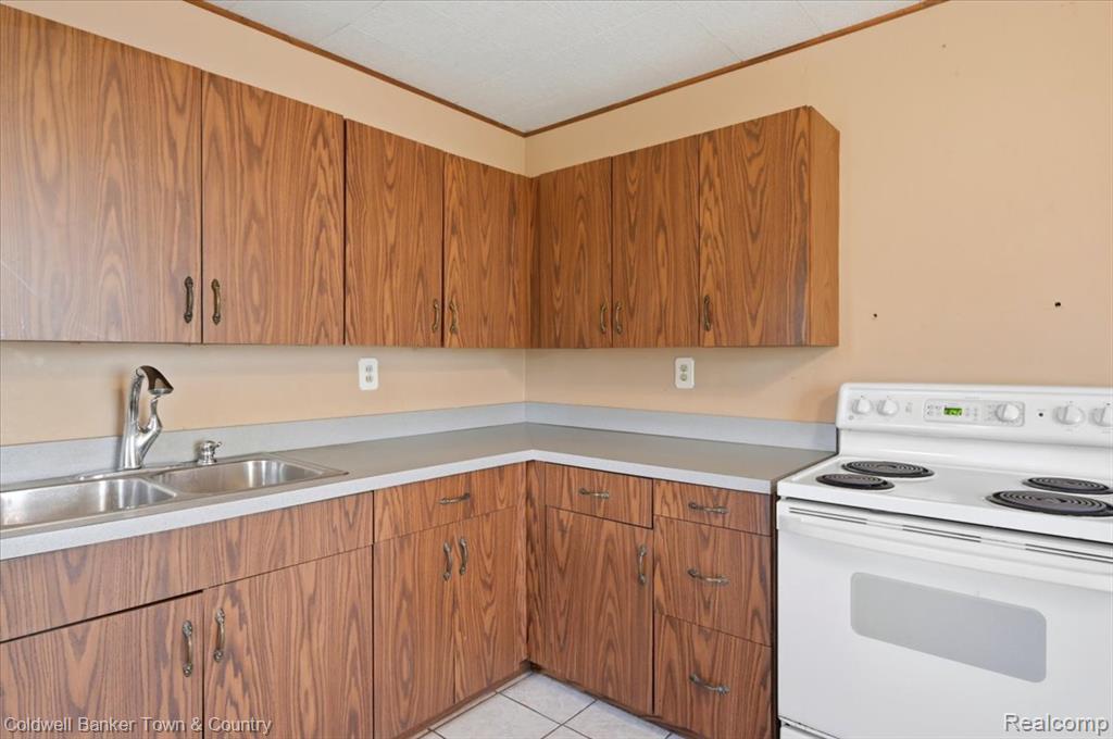 6151 Stephen, Brighton, MI 48116 — Photo 11