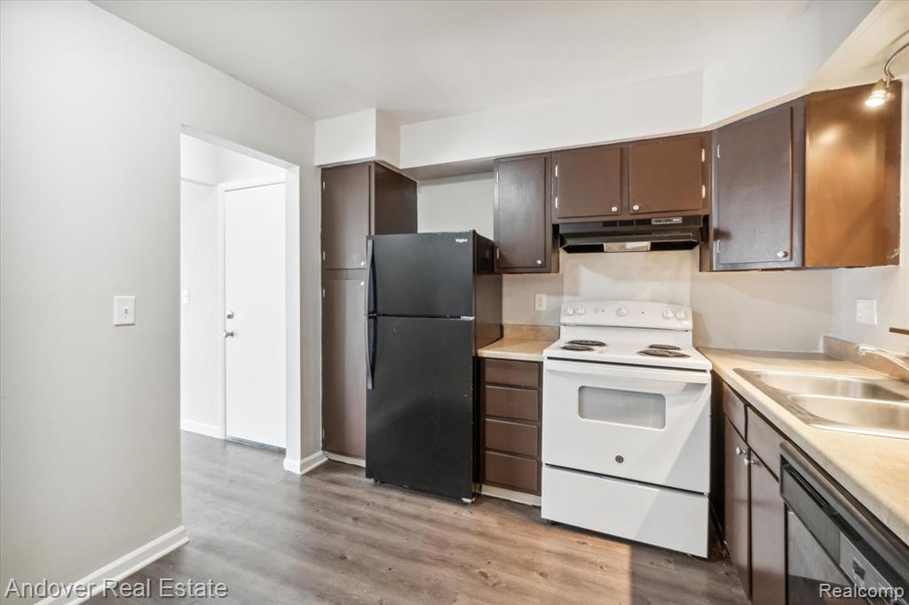 320 S Drake Road, Kalamazoo, MI 49009 — Photo 56