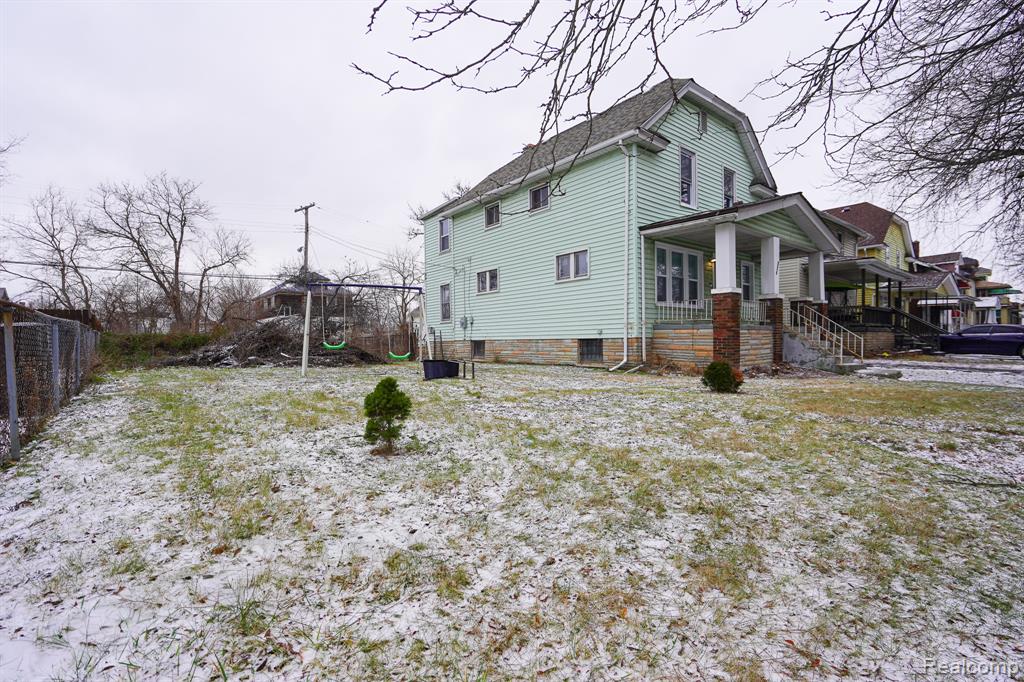 2016 W Grand Street - Photo 5