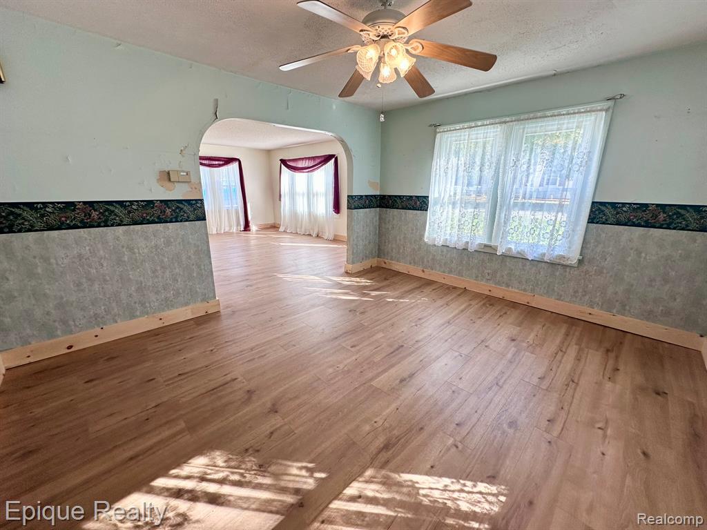 305 N Kennefic Street, Yale, MI 48097 — Photo 5