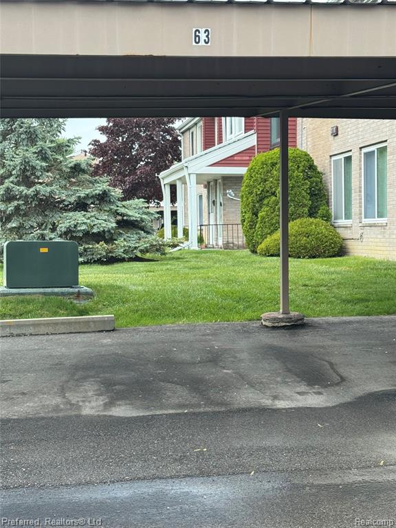 706 Sunset Lane, 63, Saint Clair Shores, MI 48082 — Photo 20