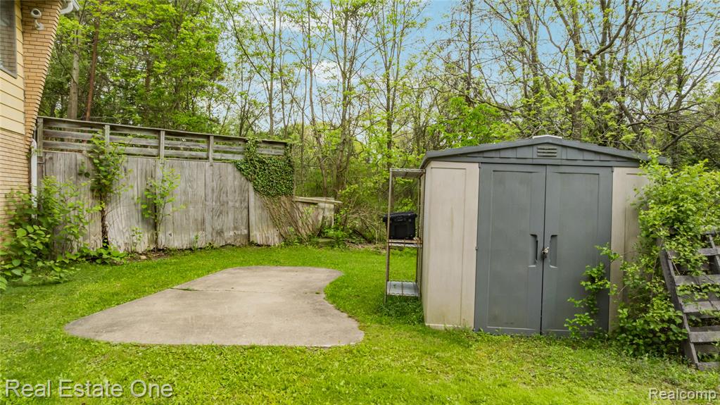 7217 SASHABAW Road, Clarkston, MI 48348 — Photo 14