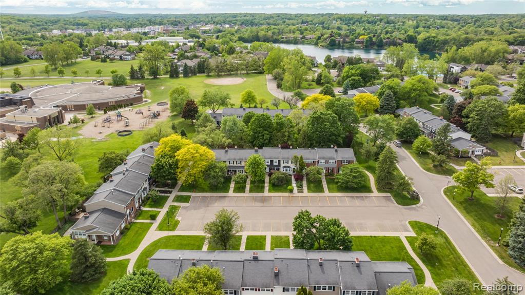 42683 Savoy Court, Northville, MI 48167 — Photo 46