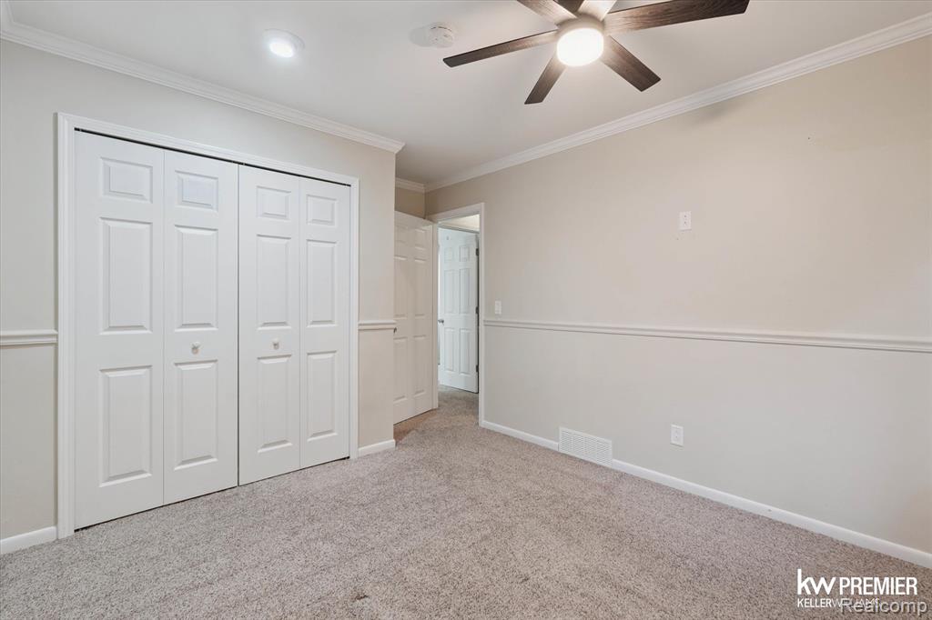 4810 Hobson Avenue, Waterford, MI 48328 — Photo 9