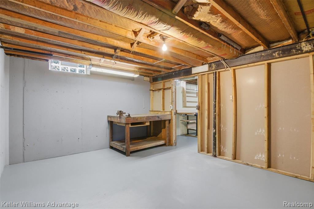 7670 7 Mile Road, Northville, MI, 48167