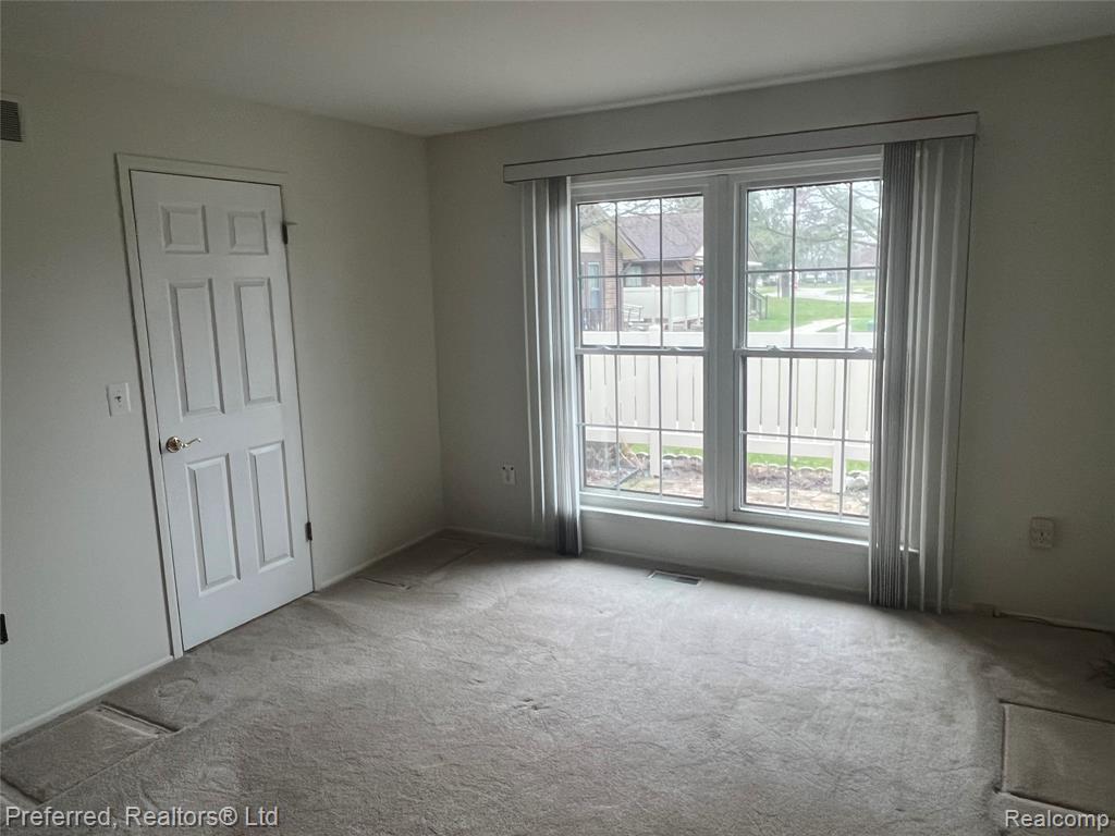 40592 Newport Drive, 125, Plymouth, MI 48170 — Photo 6