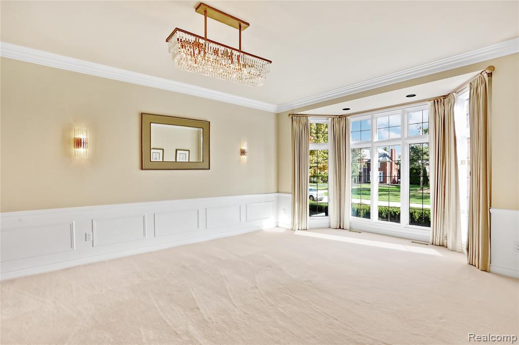 5826 Murfield Drive, Rochester, MI 48306 — Photo 16