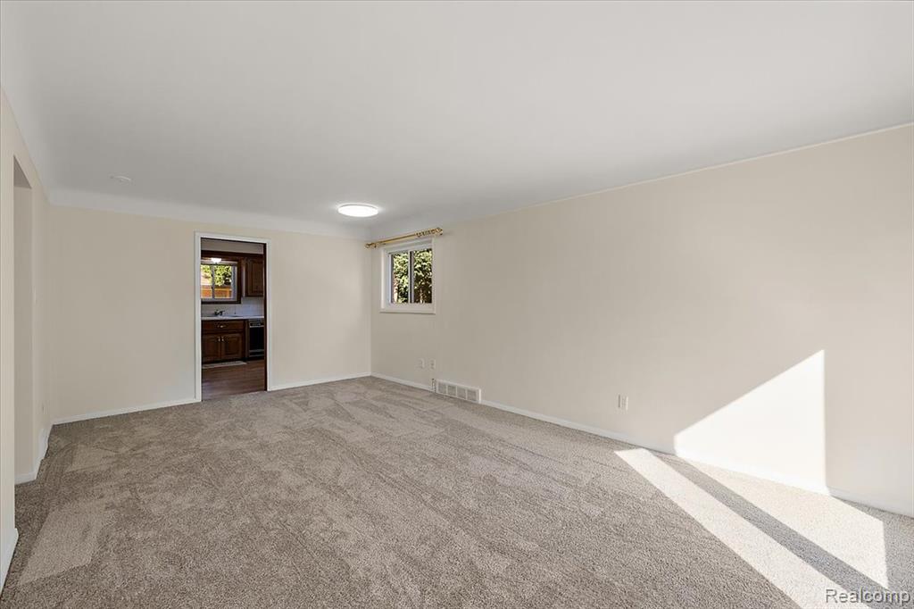 8628 Strom Drive, Sterling Heights, MI 48314 — Photo 4