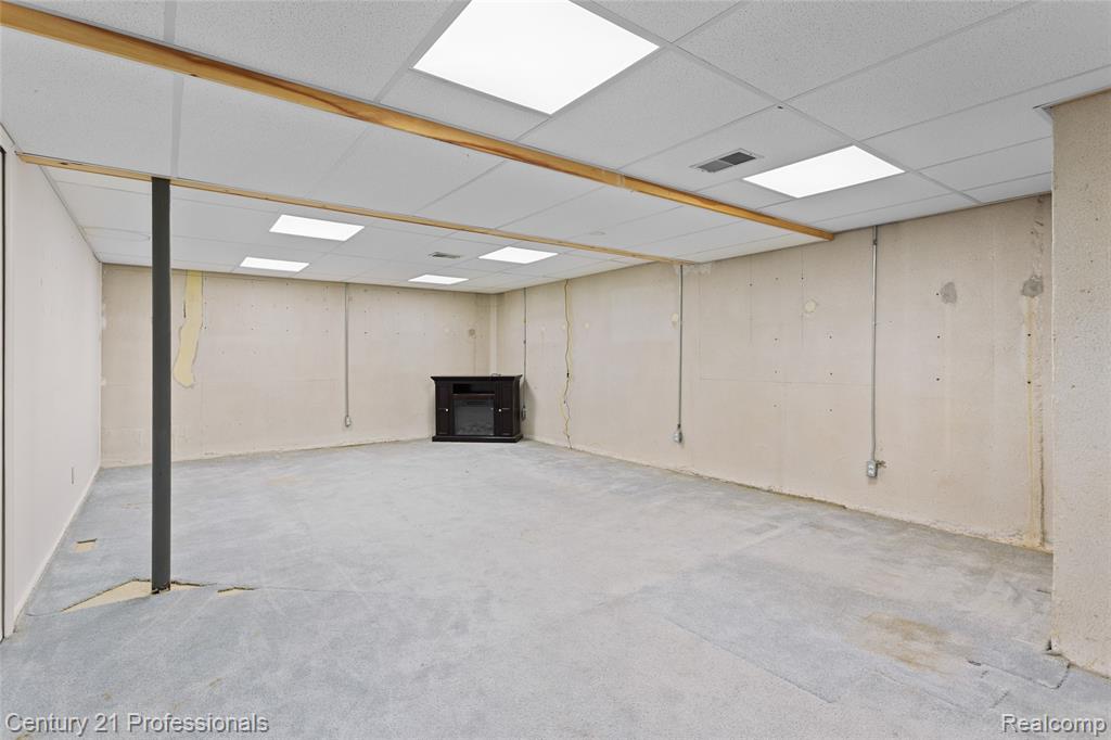 18344 Greenmeadow Drive, Clinton Twp, MI 48038 — Photo 27