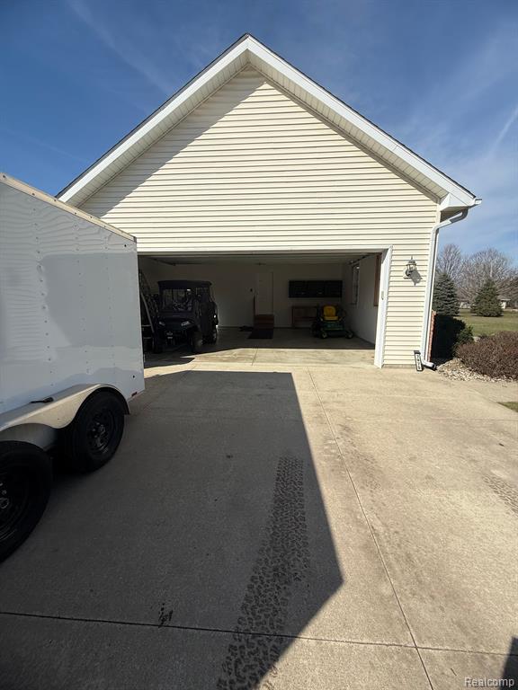 7975 COLLEEN Drive, Fowlerville, MI 48836 — Photo 36