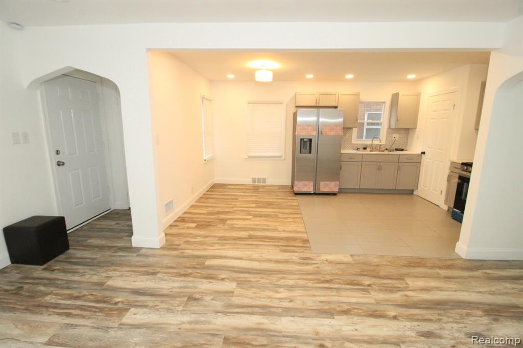 16873 Mansfield Street, Detroit, MI 48235 — Photo 10
