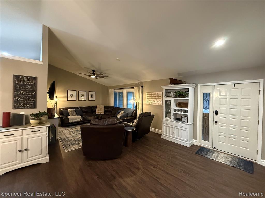 5049 Smokey Hollow Lane, Clarkston, MI 48348 — Photo 6