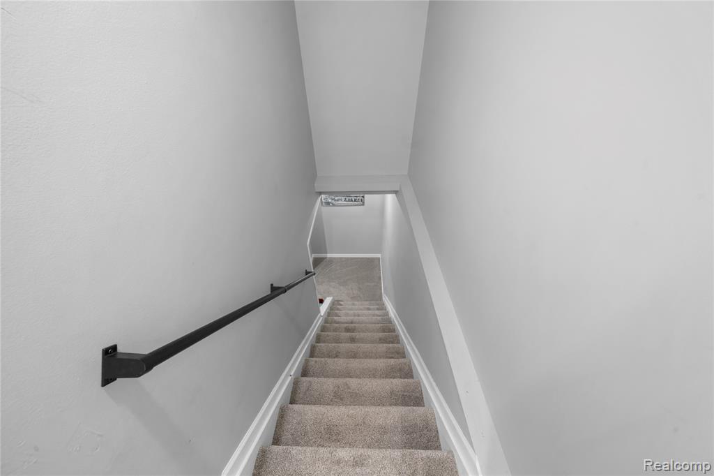 46173 Rocker Drive, Macomb, MI 48044 — Photo 18