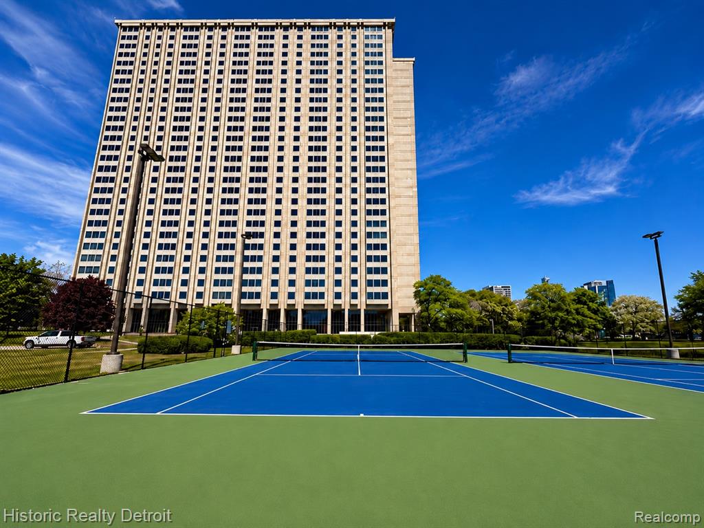 1300 E Lafayette, 905, Detroit, MI 48207 — Photo 15