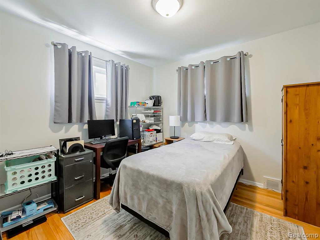 29221 Mark Avenue, Madison Heights, MI 48071 — Photo 17