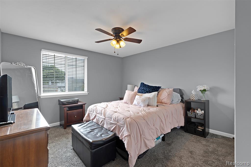 46537 Plum Grove Drive, Macomb, MI 48044 — Photo 12