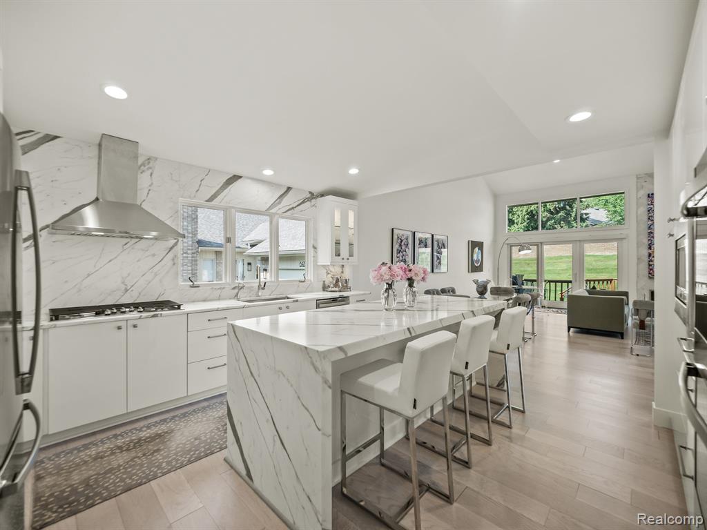6420 Apple Grove Lane, Bloomfield Hills, MI 48301 — Photo 15
