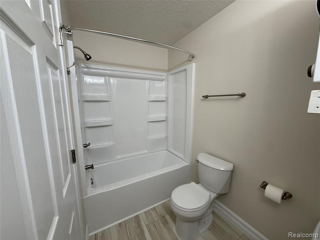 140 S. Saginaw Unit 2 Street, Byron, MI 48418