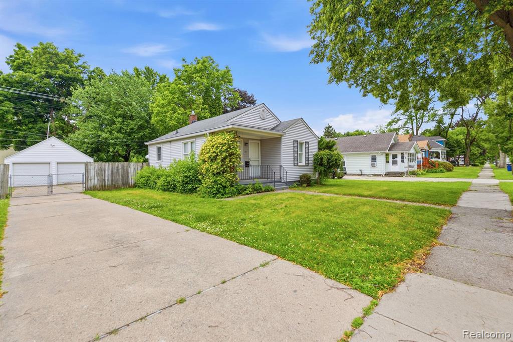 77 Huron Avenue, Mount Clemens, MI 48043 — Photo 3