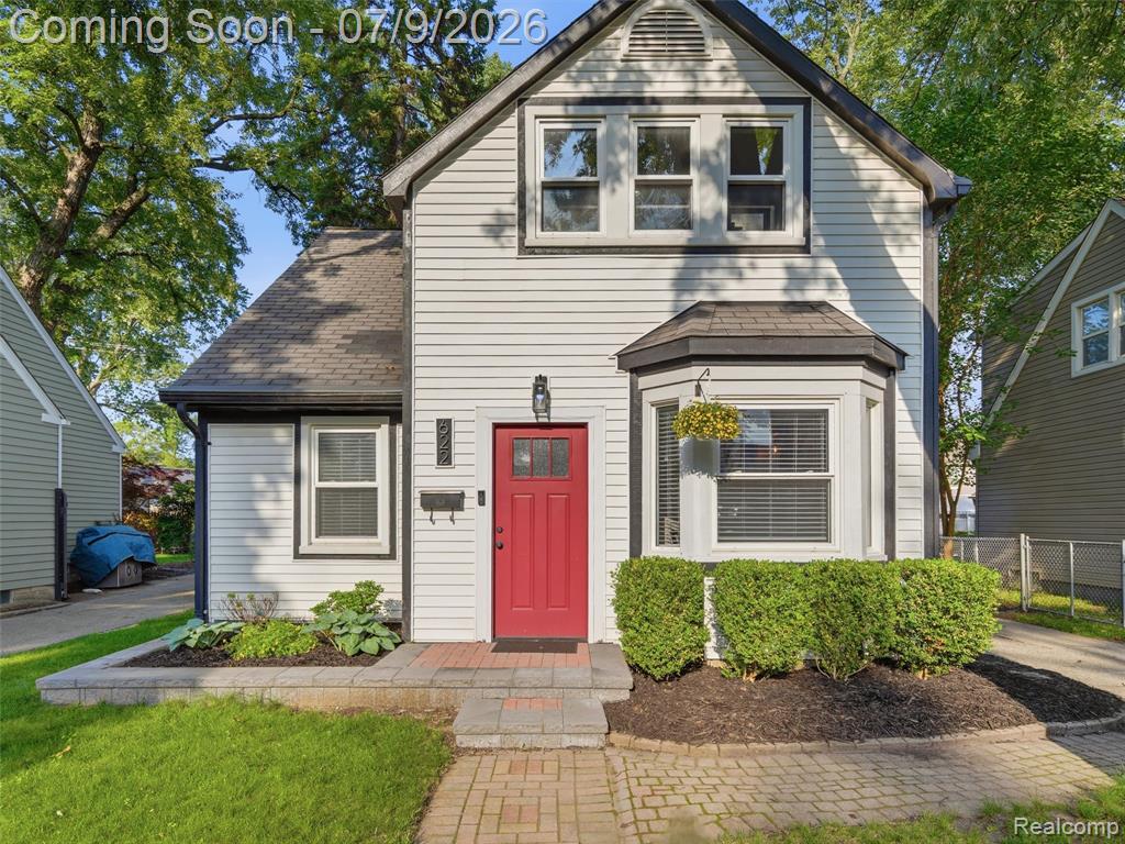 622 N Rembrandt Avenue, Royal Oak, MI 48067 — front exterior