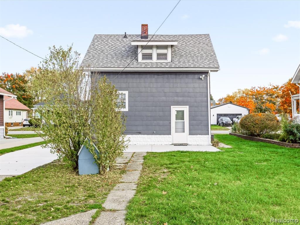 423 16th Street, Port Huron, MI 48060 — Photo 21