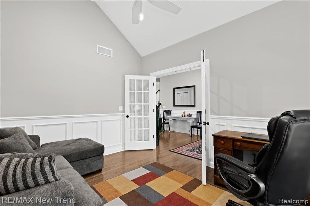 567 NAPA VALLEY Drive, Milford, MI 48381 — Photo 15