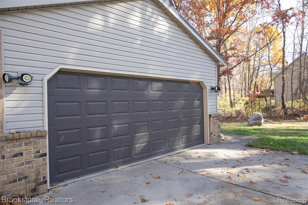 16567 DIXIE Highway, Davisburg, MI 48350 — Photo 14
