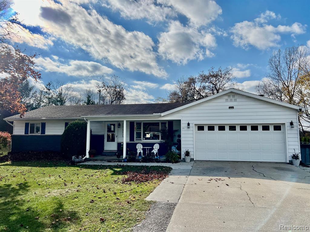 4473 William Court, Fort Gratiot, MI 48059 — front exterior
