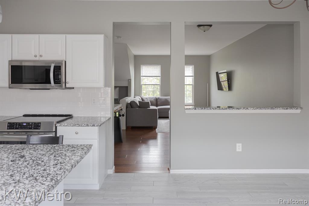 25493 Saint James, Southfield, MI 48075 — Photo 7
