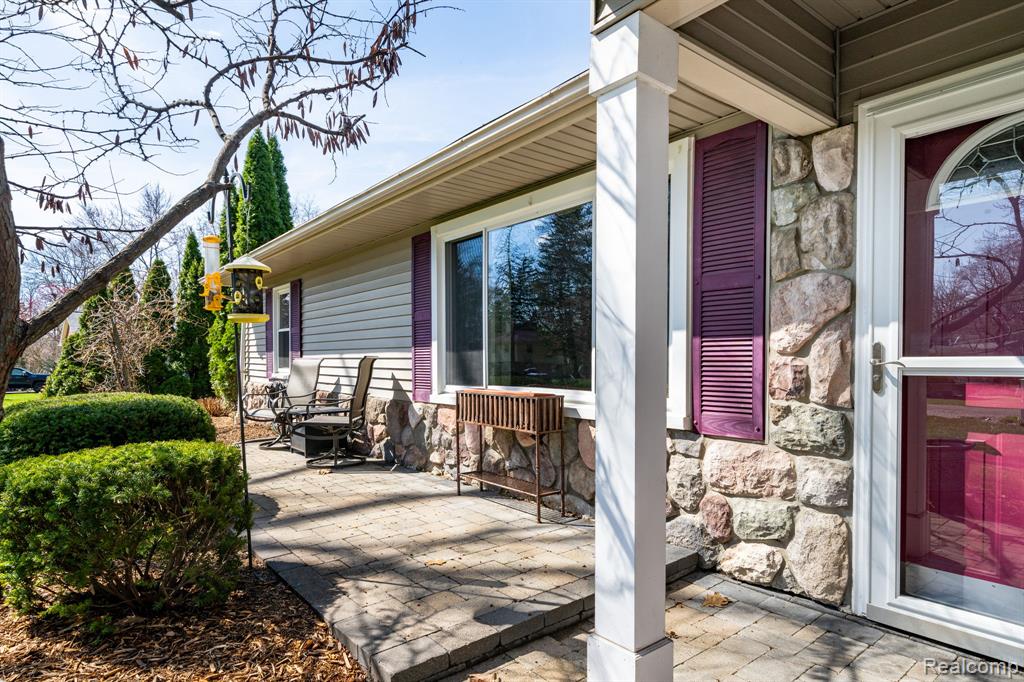 2941 Silverhill Drive, Waterford, MI 48329 — Photo 7