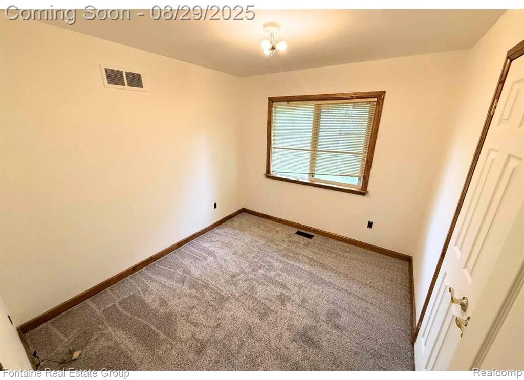 9437 Tavistock Drive, Plymouth, MI 48170 — Photo 11